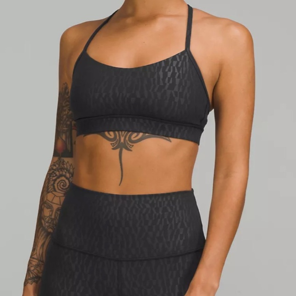 Lululemon Flow Y Bra - Black Pattern
